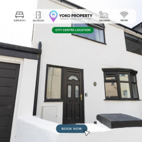 Charming House - 3 minute's walk to the beach - Free Parking, Smart TV and Fast Wifi by Yoko Property